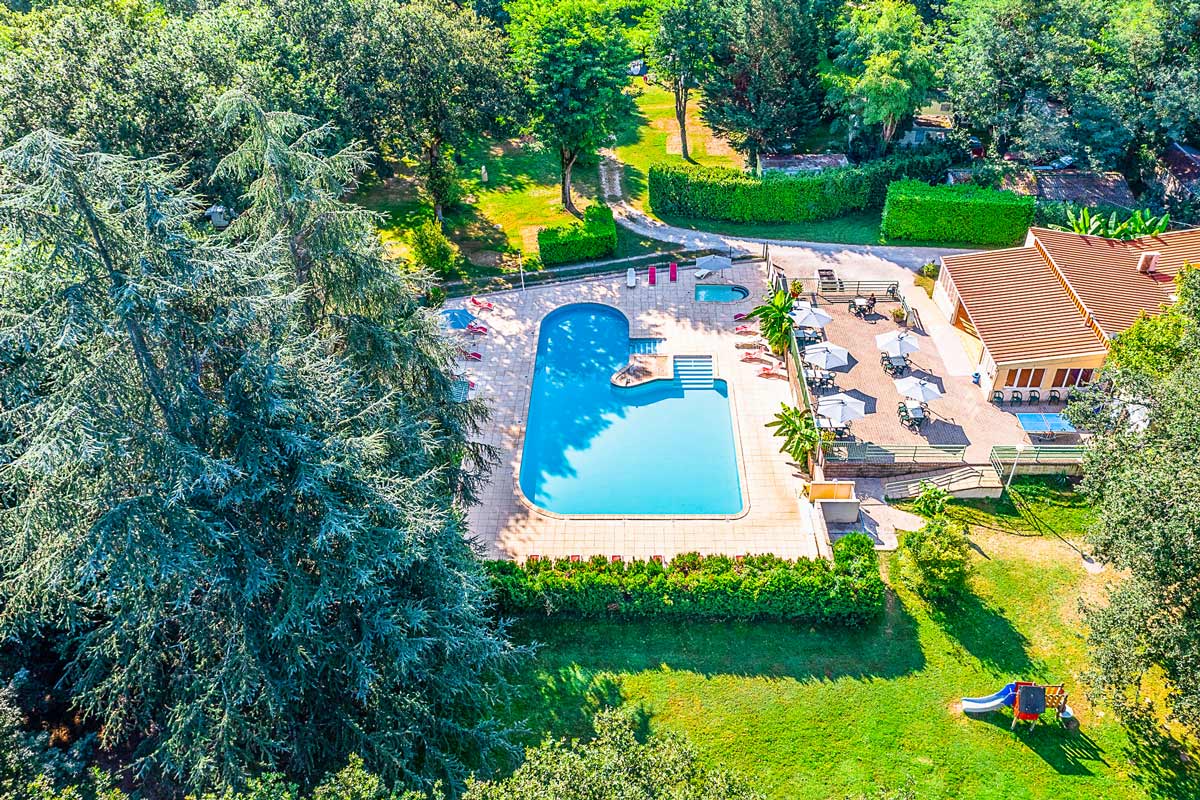 camping piscine dordogne